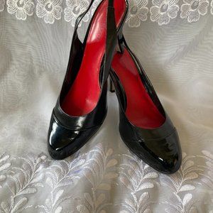 Liz Claiborne Black Slingback, size 9, Cara